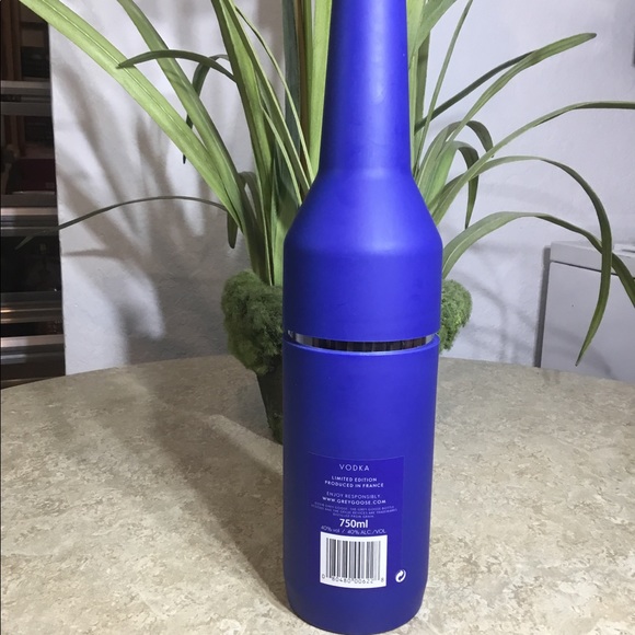 Grey Goose Vodka Bottle Holder - Picture 2 of 7